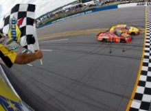 Kevin Harvick beats Jamie McMurray to the finish line by .011 seconds, the eighth-closest margin since the advent of electronic scoring in 1993, to win the Aaron's 499 at Talladega Superspeedway. Photo credit Todd Warshaw/Getty Images